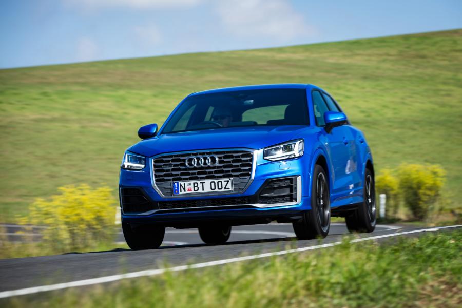  Audi Q2 TDI Quattro S-Line 2017 года  (AU) (фото 19 из 20)